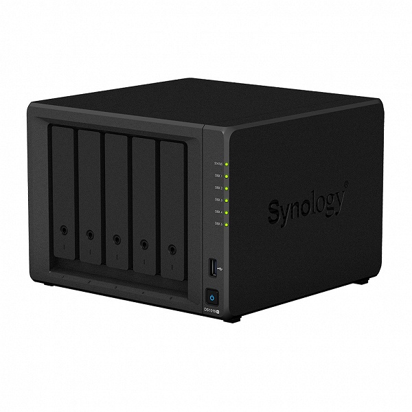 Настольное хранилище Synology DiskStation DS1019+ рассчитано на пять накопителей 