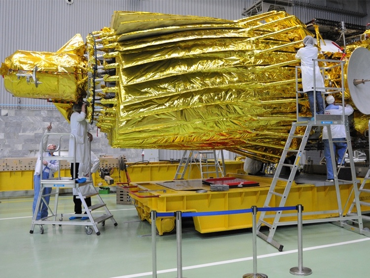 Попытки установить связь с обсерваторией «Спектр-Р» продлятся ещё три месяца