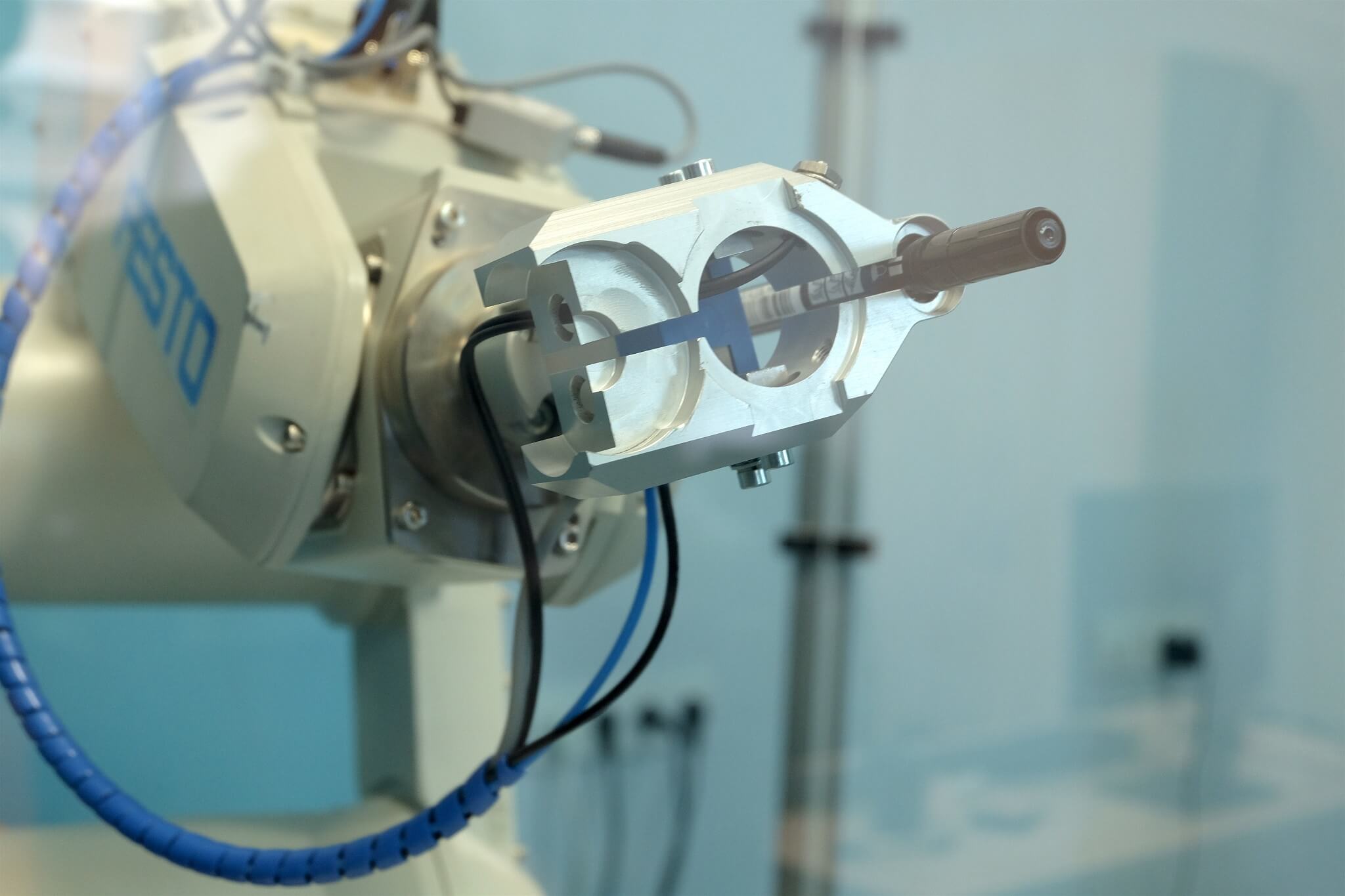 Механизированные руки и манипуляторы — рассказываем, чем занимается лаборатория робототехники Университета ИТМО - 7