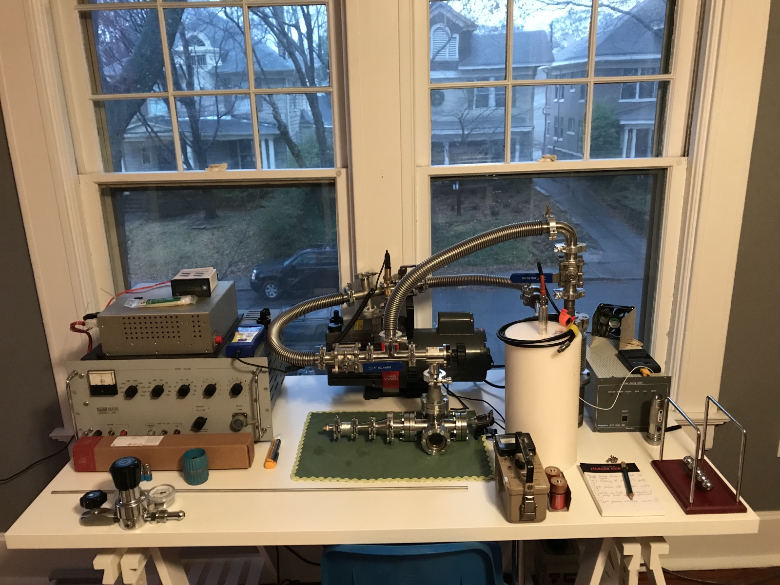 12-летний подросток провёл реакцию ядерного синтеза в домашней лаборатории - 3 12-летний подросток провёл реакцию ядерного синтеза в домашней лаборатории - 3