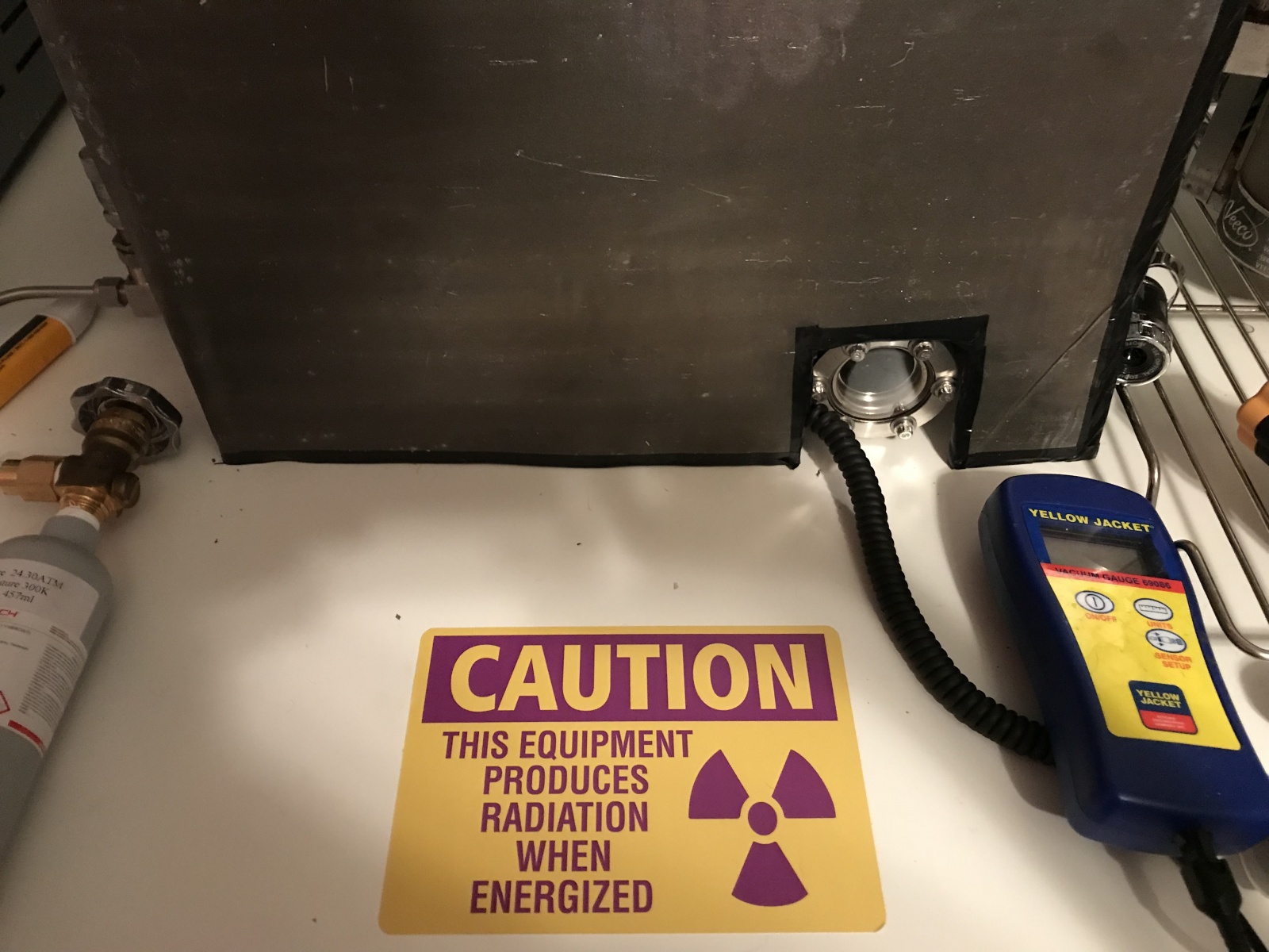 12-летний подросток провёл реакцию ядерного синтеза в домашней лаборатории - 7 12-летний подросток провёл реакцию ядерного синтеза в домашней лаборатории - 7