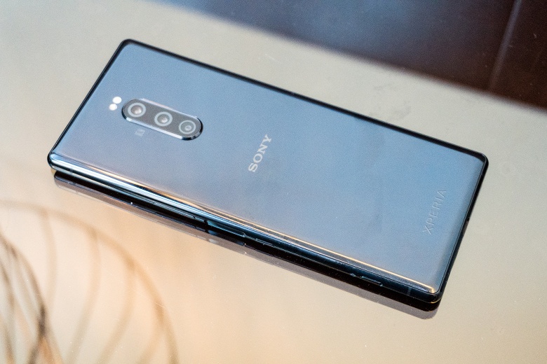 Новый подход к флагманам. Представлен смартфон Sony Xperia 1 с «кинематографиеским» экраном - 1 Новый подход к флагманам. Представлен смартфон Sony Xperia 1 с «кинематографиеским» экраном