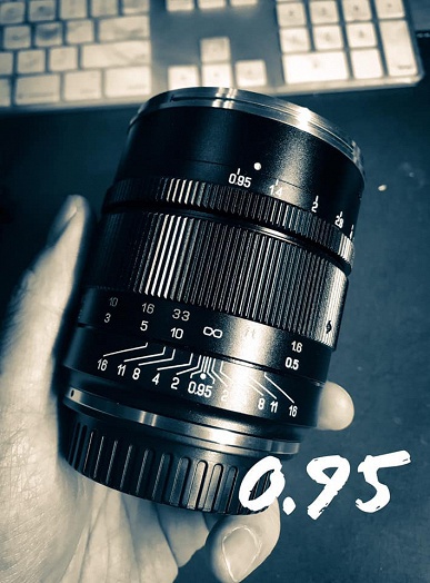 Полнокадровый объектив Speedmaster 50mm f 0.95 III оценен в 900 долларов - 5 Полнокадровый объектив Speedmaster 50mm f/0.95 III оценен в 900 долларов