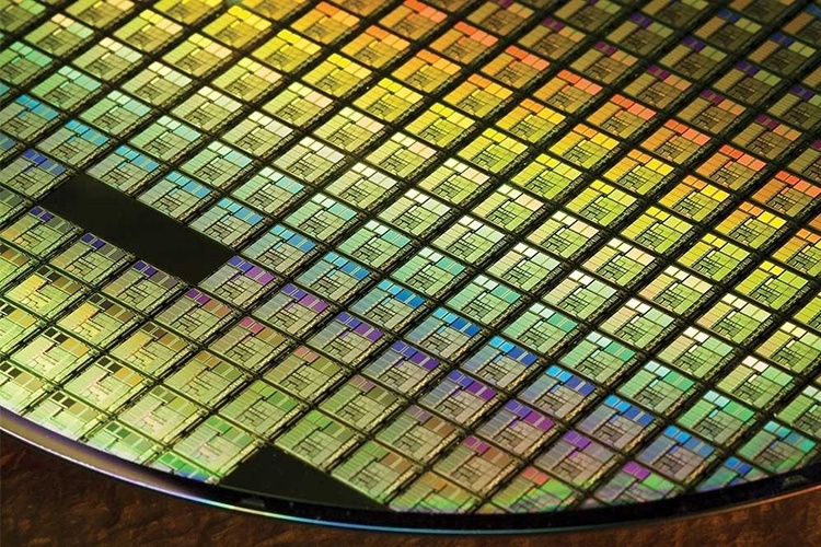 Первыми 5-нм чипами TSMC станут процессоры для Apple iPhone 5G Первыми 5-нм чипами TSMC станут процессоры для Apple iPhone 5G