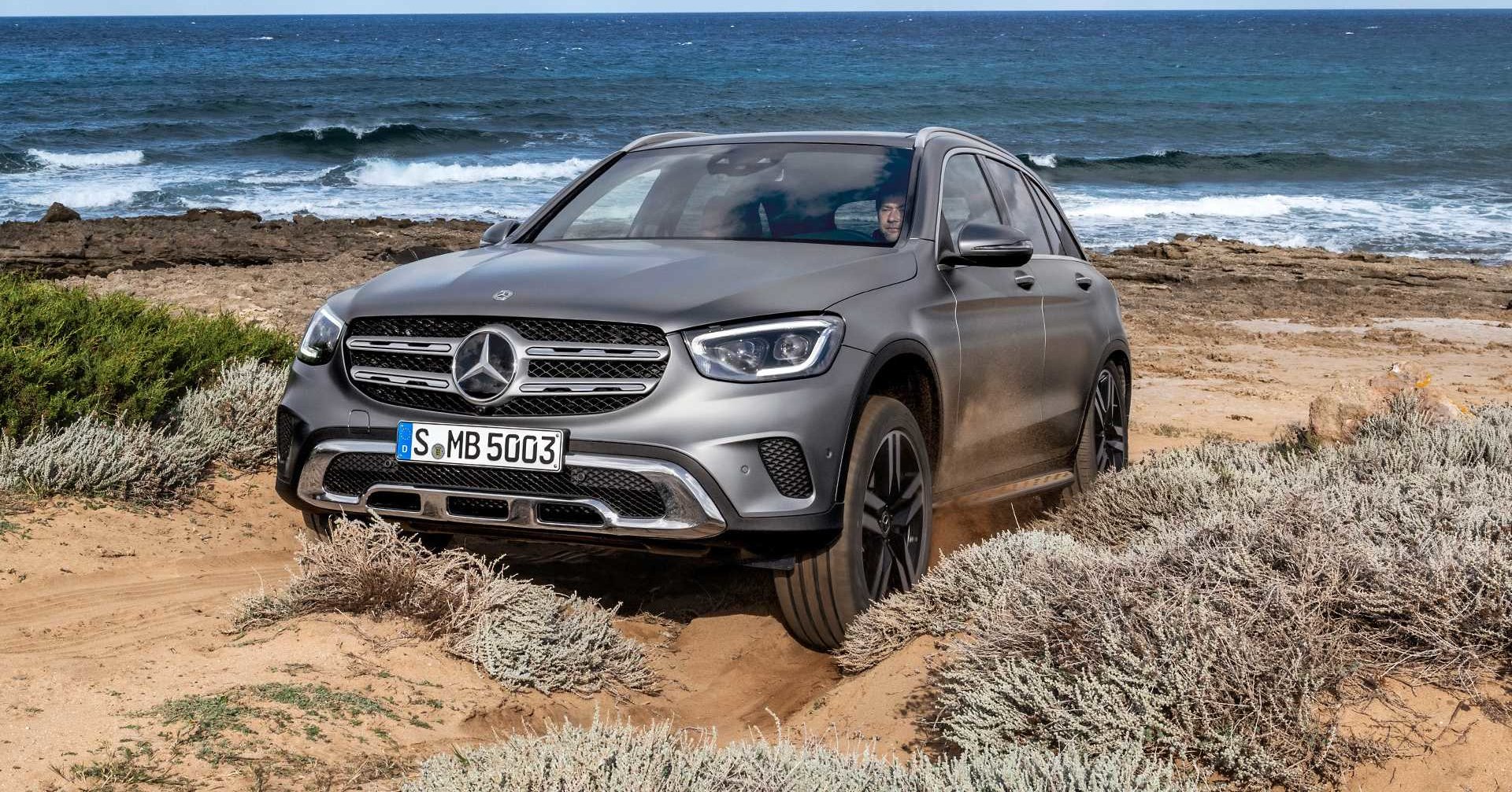 Mercedes-Benz обновил кроссовер GLC Mercedes-Benz обновил кроссовер GLC
