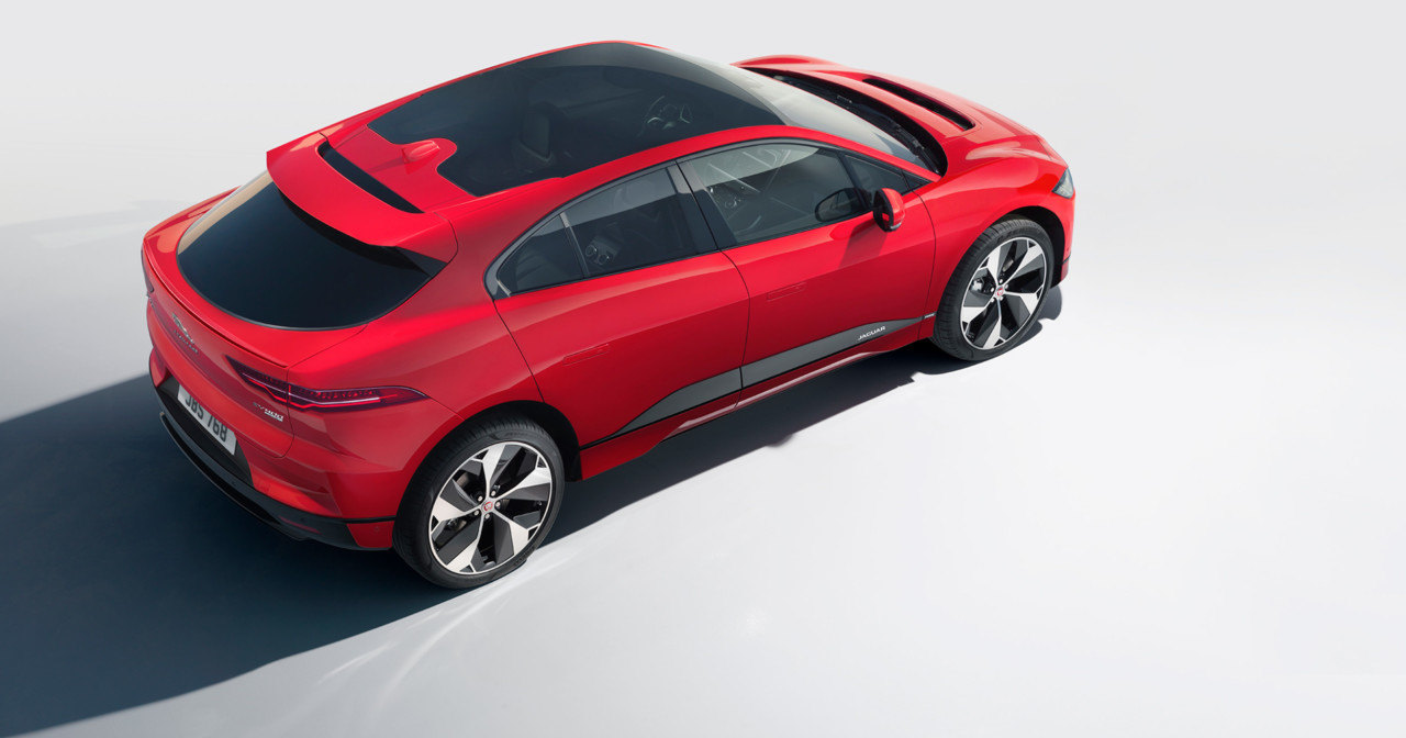 Автомобилем года стал электрический Jaguar I-Pace