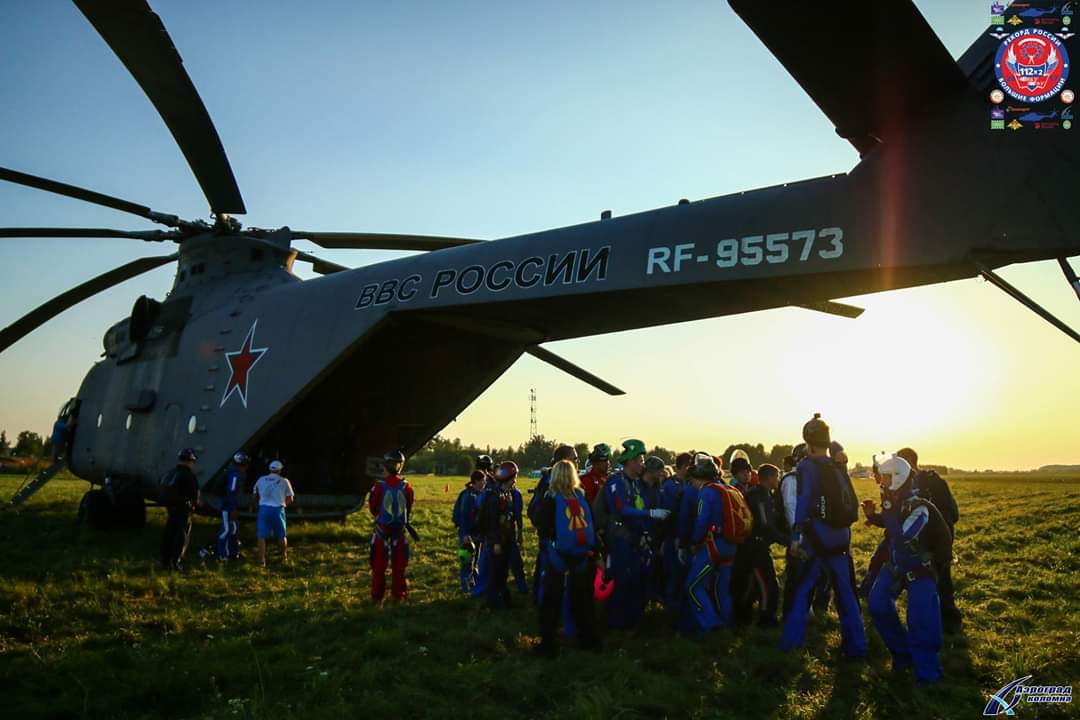 Шагнуть в небо. Честная история про серьезное увлечение парашютным спортом - 10