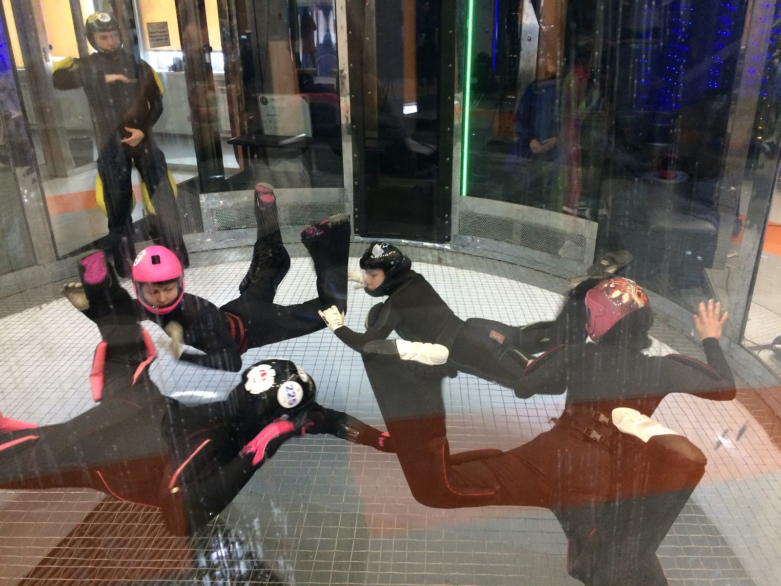 Шагнуть в небо. Честная история про серьезное увлечение парашютным спортом - 8