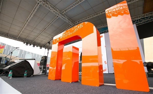 За год численность персонала Xiaomi увеличилась на 60%