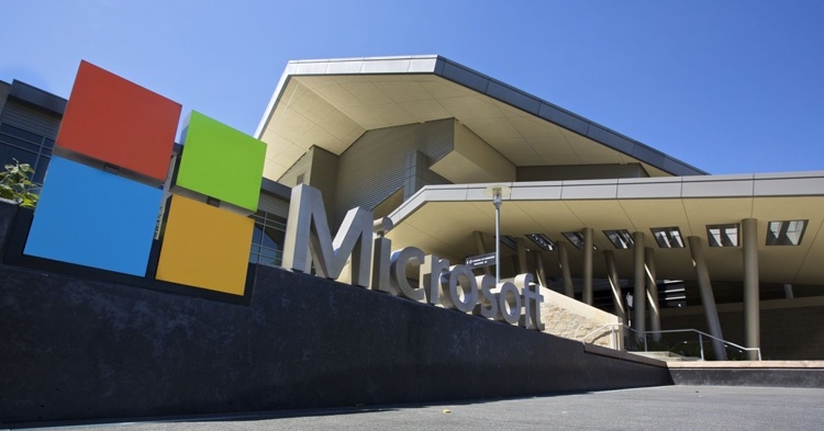 Microsoft обвиняет Foxconn в невыплате роялти