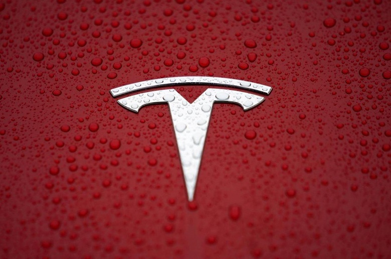 Tesla ведет переговоры о поставках аккумуляторов с китайской компанией CATL - 1