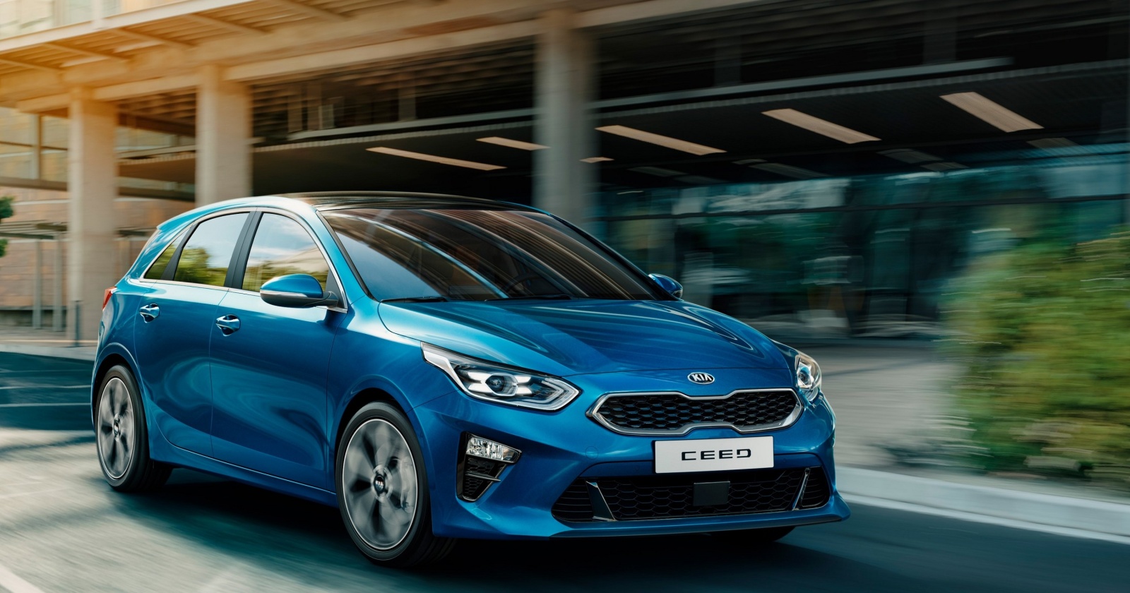 «Смартивный» автомобиль: тест-драйв Kia Ceed