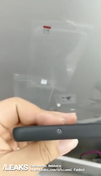 Живые фото Huawei P30 подтверждают наличие разъема 3,5 мм - 3 Живые фото Huawei P30 подтверждают наличие разъема 3,5 мм