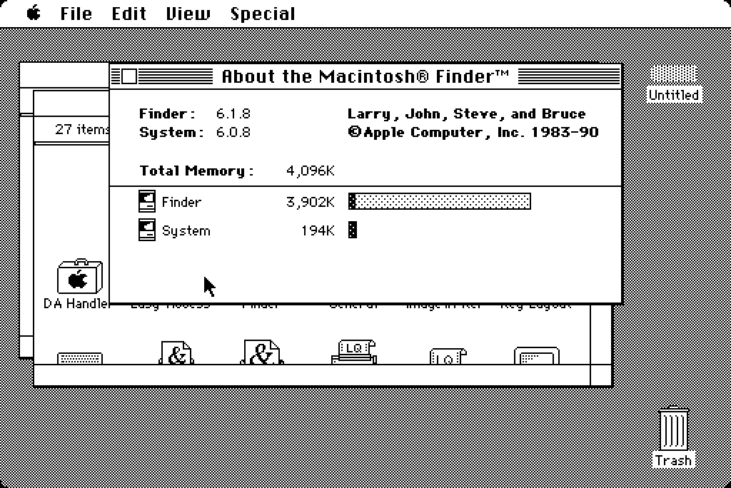 Миниатюрный Macintosh Plus - 12