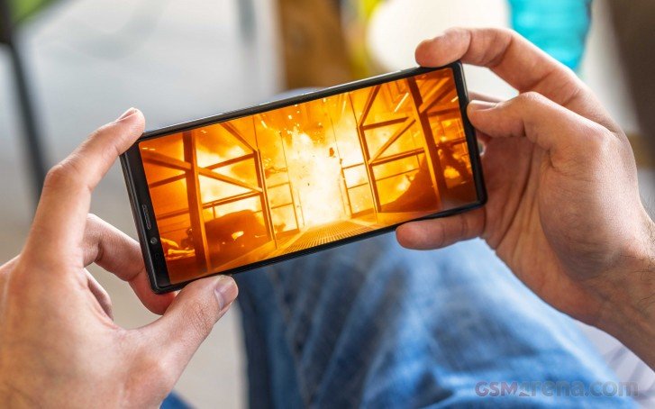 На сей раз без подвоха: экран смартфона Sony Xperia 1 практически всегда будет отображать картинку в родном разрешении