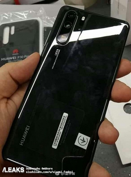 Фотогалерея дня: смартфон Huawei P30 Pro со всех сторон