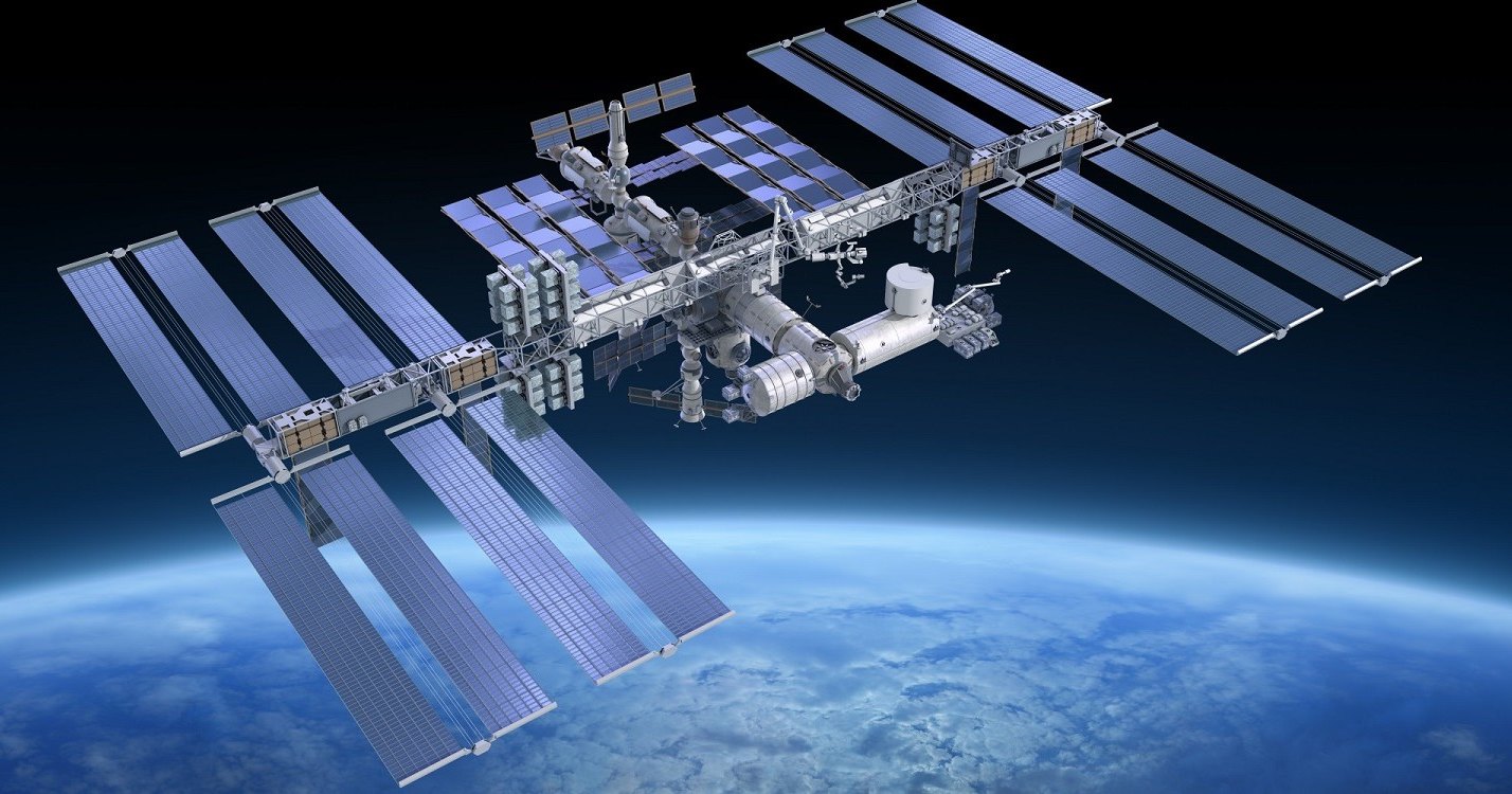 Трансляция: американские астронавты вышли в открытый космос