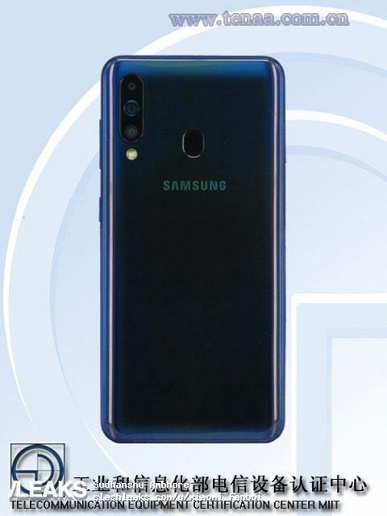 Живые фото и характеристики Samsung Galaxy A60 и Galaxy A70: тройные основные камеры у обоих, врезанная фронтальная – в младшей модели - 3 Живые фото и характеристики Samsung Galaxy A60 и Galaxy A70: тройные основные камеры у обоих, врезанная фронтальная – в младшей модели