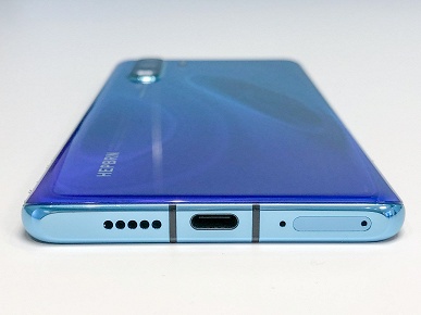 Флагманские смартфоны Huawei P30 и P30 Pro представлены официально