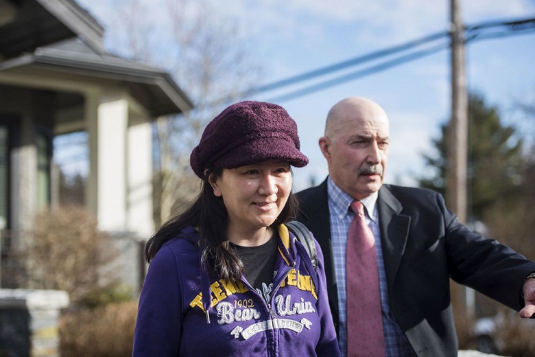 iPhone 7 Plus, MacBook Air и iPad Pro. С такими гаджетами задержали финансового директора Huawei - 1 iPhone 7 Plus, MacBook Air и iPad Pro. С такими гаджетами задержали финансового директора Huawei