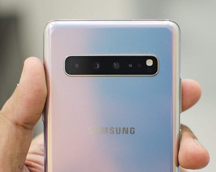 Смартфон Samsung Galaxy Note10 может лишиться всех физических кнопок
