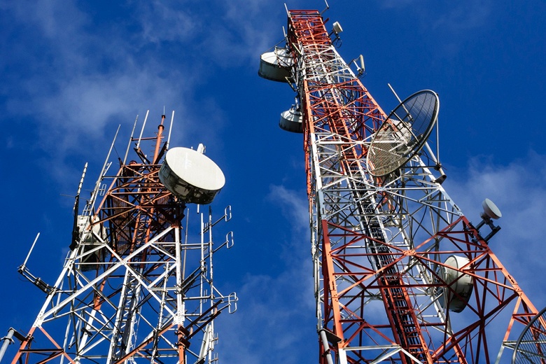 В Крыму уже установлено более 7500 базовых станций пяти операторов связи