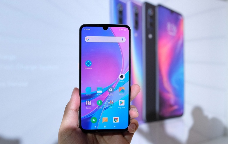 Новая версия MIUI 10 изменила строку состояния Xiaomi Mi 9 и исправила ошибки