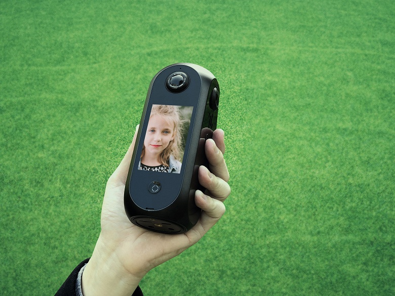 Большие возможности в очень компактном корпусе. Представлена профессиональная панорамная 8К-камера Pilot Era: - 4 Большие возможности в очень компактном корпусе. Представлена профессиональная панорамная 8К-камера Pilot Era: