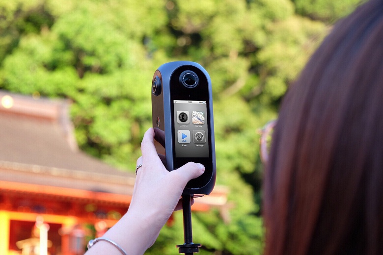 Большие возможности в очень компактном корпусе. Представлена профессиональная панорамная 8К-камера Pilot Era: - 1 Большие возможности в очень компактном корпусе. Представлена профессиональная панорамная 8К-камера Pilot Era: