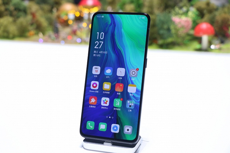 10-кратный оптический зум, оптическая стабилизация, сверхбыстрая зарядка, Snapdragon 855 и 5G в перспективе: представлены смартфоны Oppo Reno