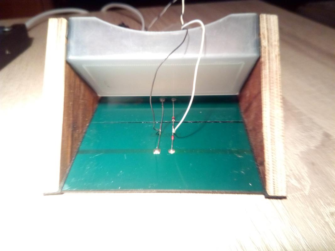 SMS-мониторинг веса трех ульев за 35$ - 3 Вид панелей сзади