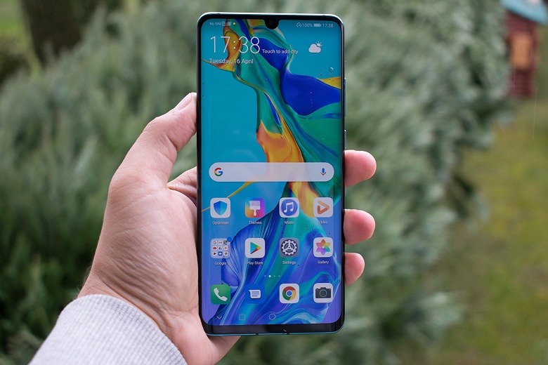 В смартфоне Huawei P30 Pro используются панели AMOLED производства LG Display и BOE