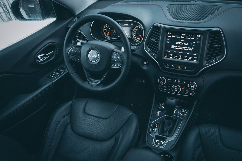 Следопыт: тест Jeep Cherokee Trailhawk