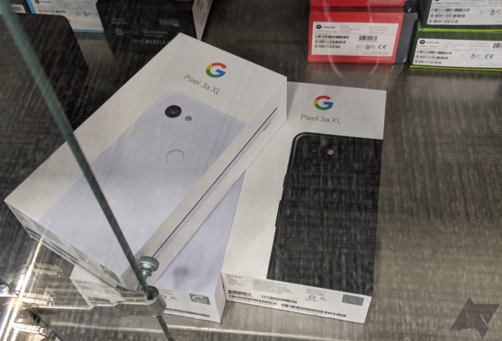 Google Pixel 3a XL появился на прилавках магазинов до анонса