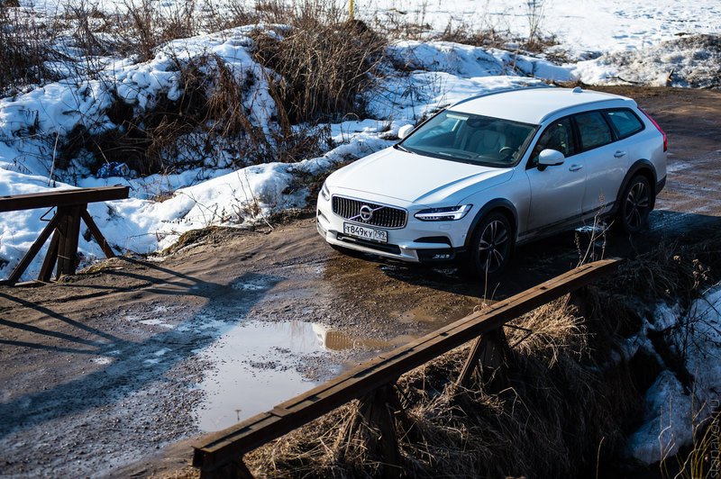 Мир не тесен: тест Volvo V90 Cross Country