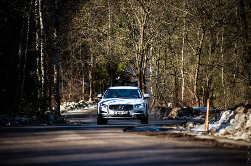 Мир не тесен: тест Volvo V90 Cross Country