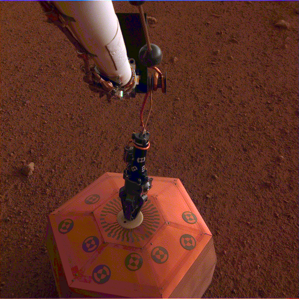 Аппарат «InSight» прислал второе селфи с Марса - 5