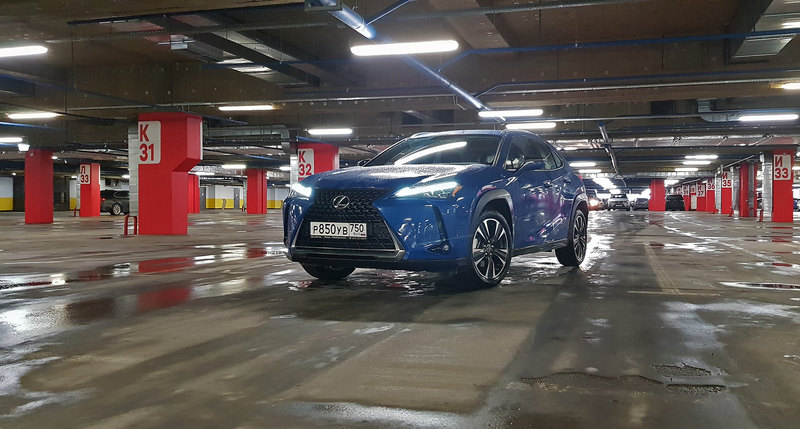 Городская красавица: тест Lexus UX