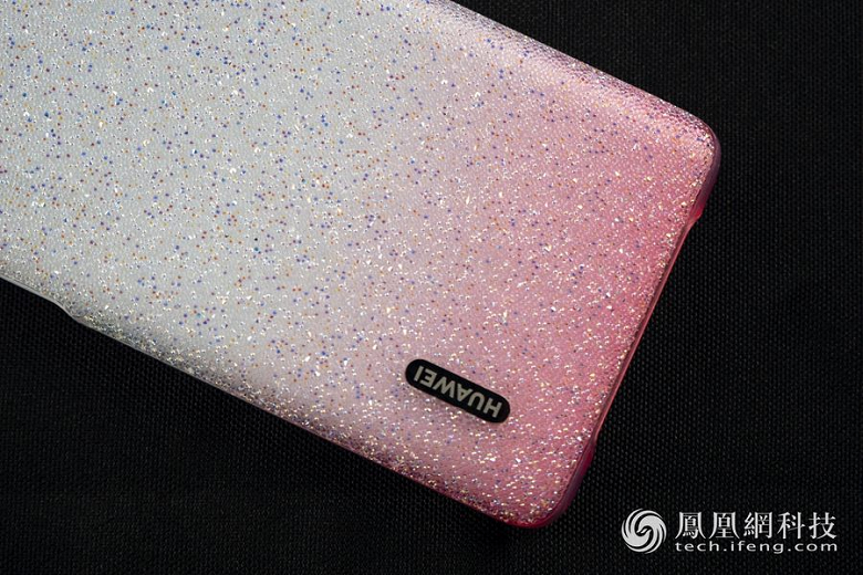 Смартфон Huawei P30 Pro Special Edition и его уникальный чехол красуются на качественных фото - 4 Смартфон Huawei P30 Pro Special Edition и его уникальный чехол красуются на качественных фото