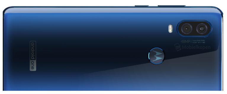 Смартфон Motorola One Vision с врезанной фронтальной и основной 48-мегапиксельной камерой позирует на новых рендерах