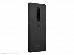 Фотогалерея дня: смартфоны OnePlus 7 и OnePlus 7 Pro в официальных чехлах