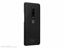 Фотогалерея дня: смартфоны OnePlus 7 и OnePlus 7 Pro в официальных чехлах