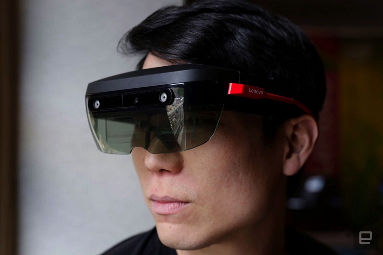 Гарнитура виртуальной и дополненной реальности Lenovo ThinkReality A6 предназначена для предприятий