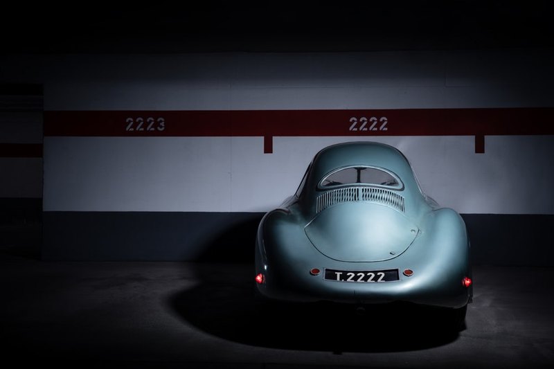 Сохранившийся экземпляр первой модели Porsche пустят с молотка