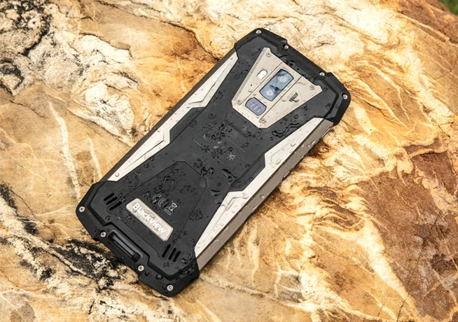 Неубиваемый смартфон Blackview BV9700 Pro с SoC Helio P70, датчиками чистоты воздуха, ЧСС и внешней камерой можно заказать за $299