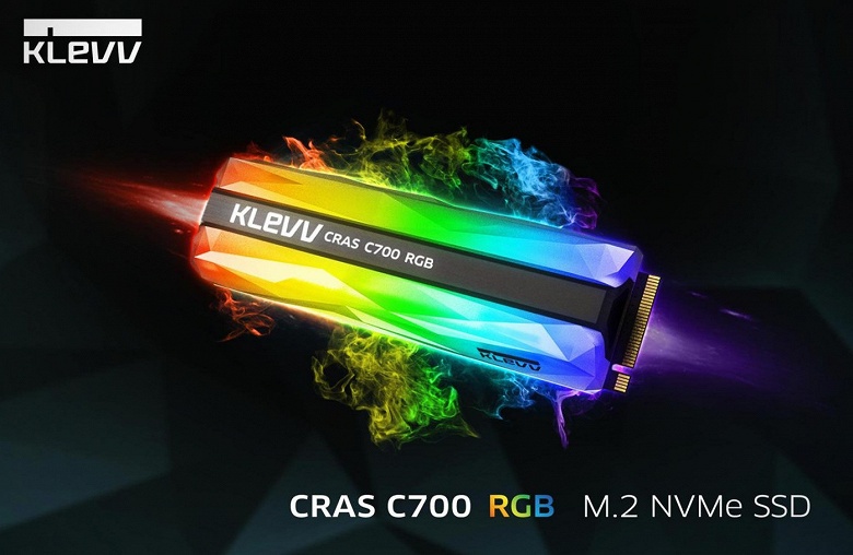 Твердотельный накопитель KLEVV CRAS C700 RGB украшен подсветкой 