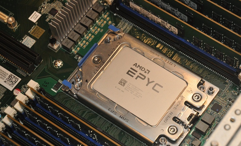 Инженерный образец 64-ядерного серверного CPU AMD Epyc работает на базовой частоте 1,4 ГГц - 1 Инженерный образец 64-ядерного серверного CPU AMD Epyc работает на базовой частоте 1,4 ГГц