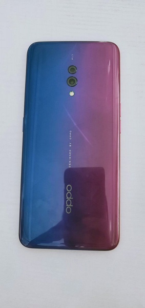 Живые фото новинки Oppo с выдвижной камерой