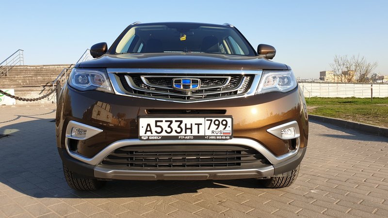 Ненасытный «азиат» из Беларуси: тест Geely Atlas