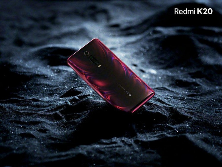 Флагманский смартфон Redmi K20 показался на первых официальных изображениях в четырёх переливающихся цветах